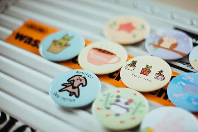best button and pin makers